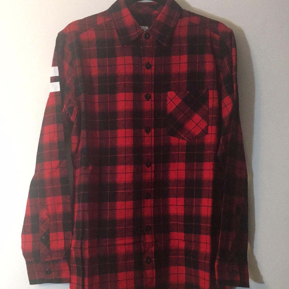 NWOT “reckle$$” graphic back flannel - Picture 2 of 3
